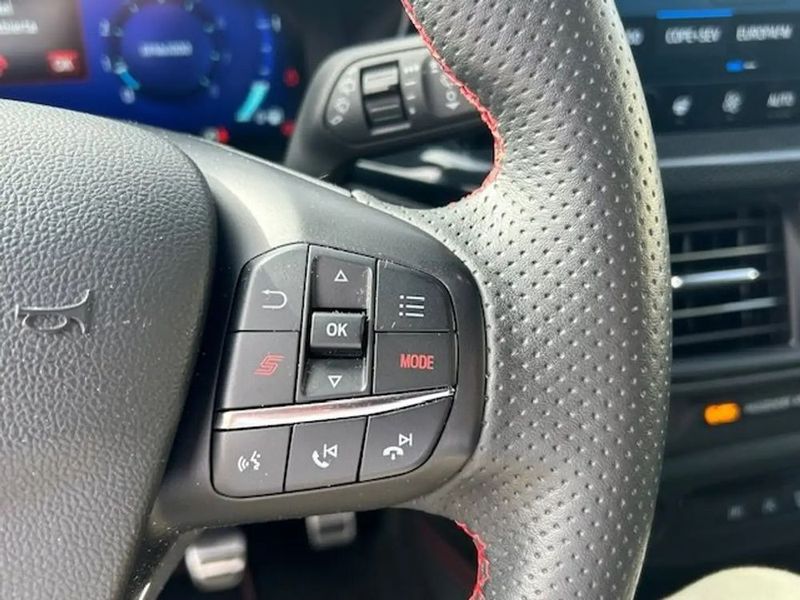 Ford Focus • 2023 • 30,000 km 6