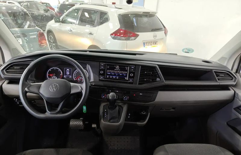 Volkswagen T5 Transporter Shuttle • 2021 • 82,299 km 5