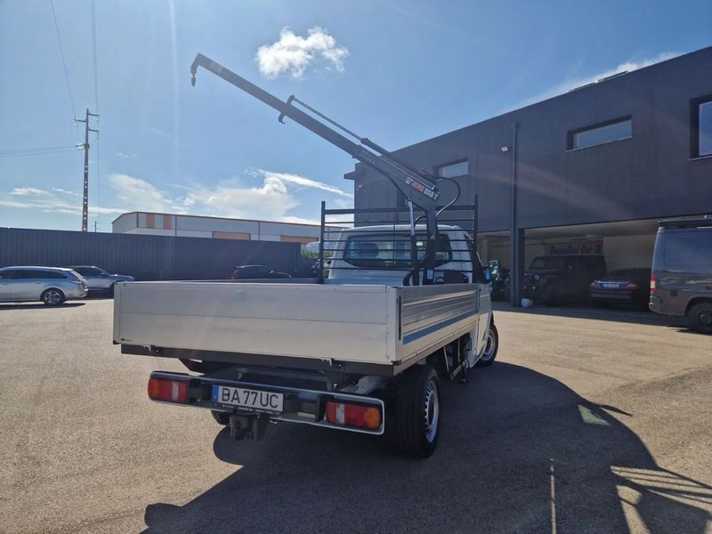 Volkswagen T5 • 2004 • 205,000 km 3