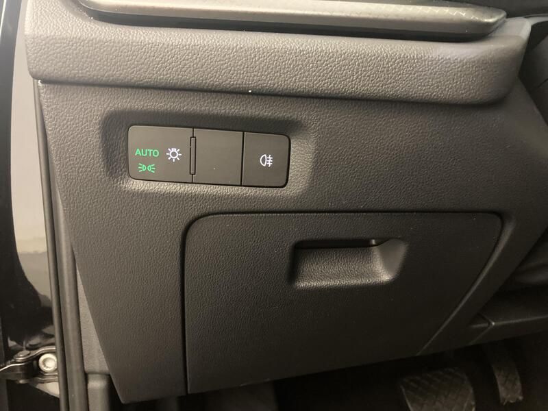 Škoda Octavia • 2023 • 78,186 km 17