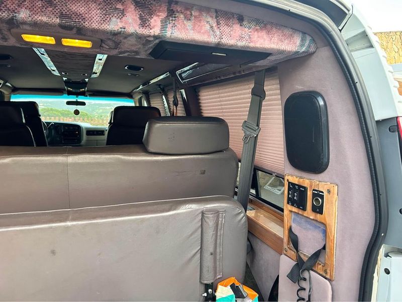 Chevrolet Astro Cargo • 1998 • 223,000 km 2