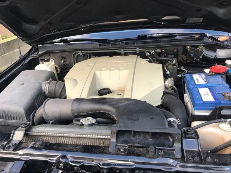 Mitsubishi Pajero • 2000 • 120,000 km 4