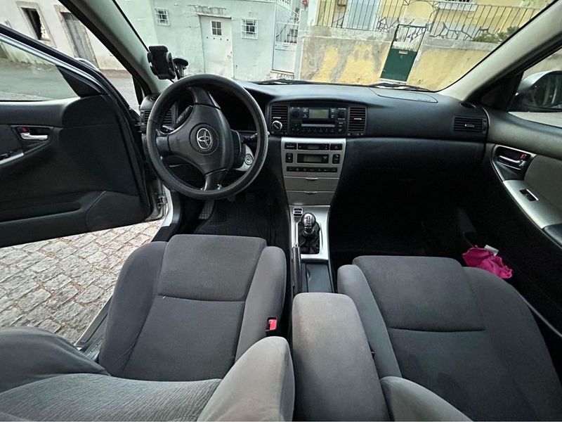 Toyota Corolla sedan • 2002 • 289,000 km 5