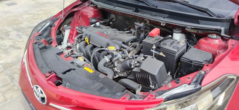 Toyota Yaris • 2014 • 84,000 km 3