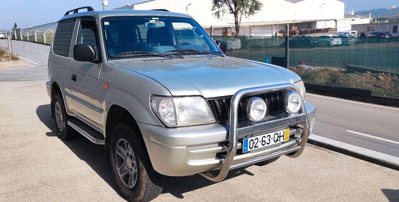 Toyota Land Cruiser • 2000 • 155,000 km 1