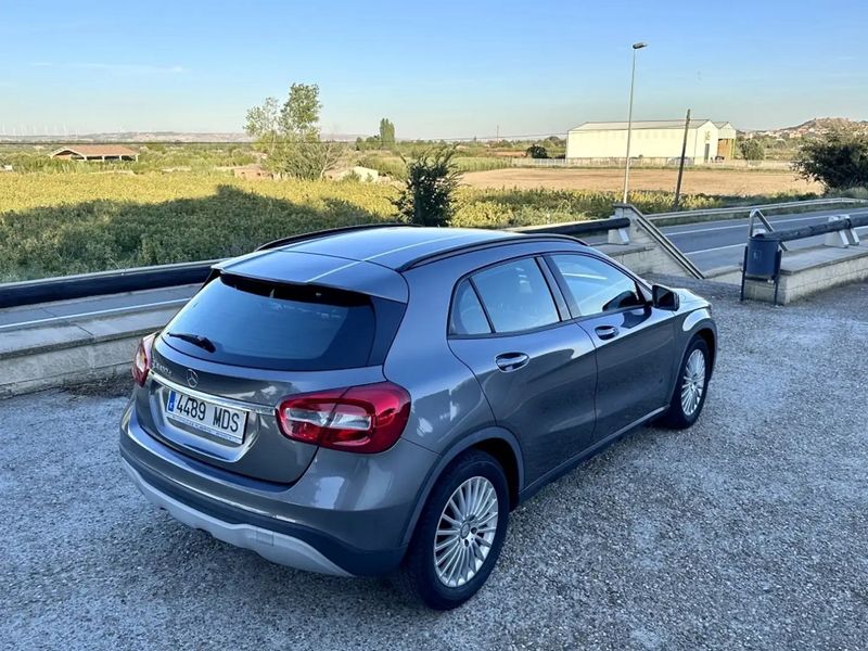 Mercedes-Benz GLA • 2017 • 79,900 km 9