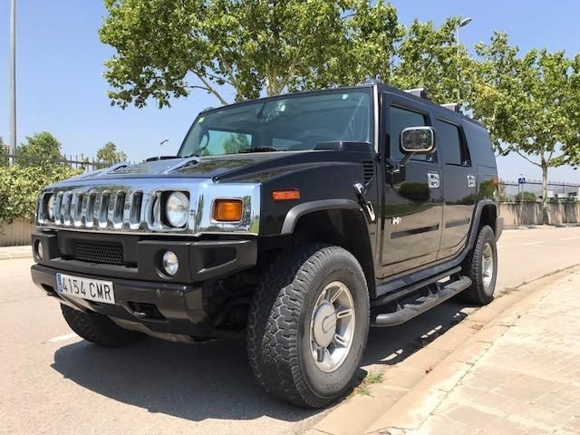 Hummer H2 • 2004 • 191,000 km 2