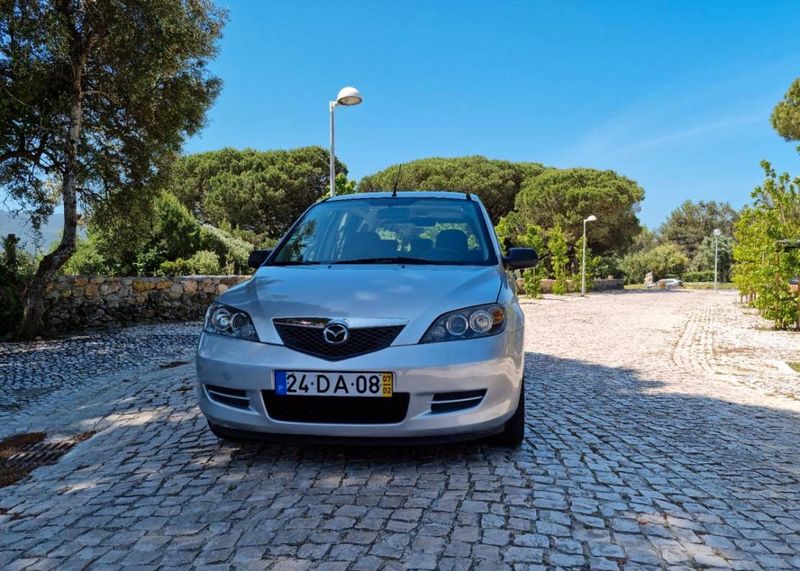 Mazda 2 • 2007 • 90,000 km 1