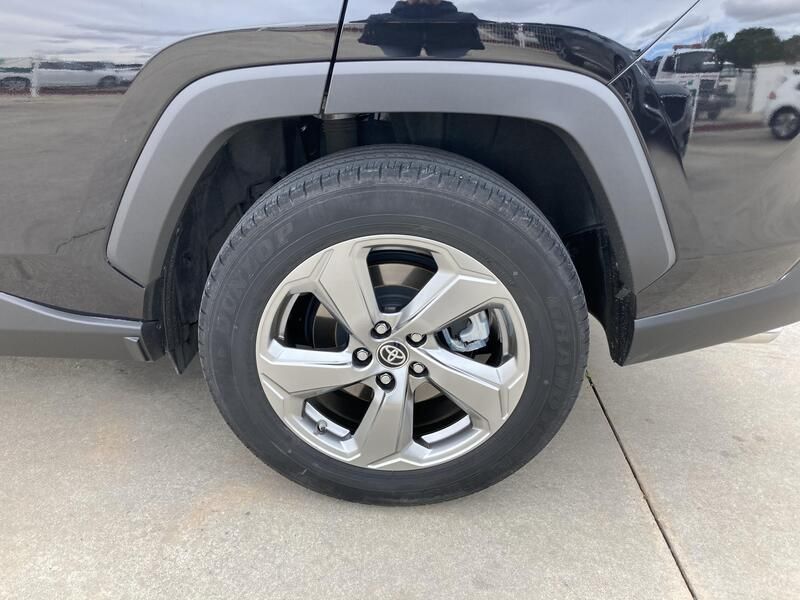 Toyota RAV4 • 2021 • 52,934 km 14