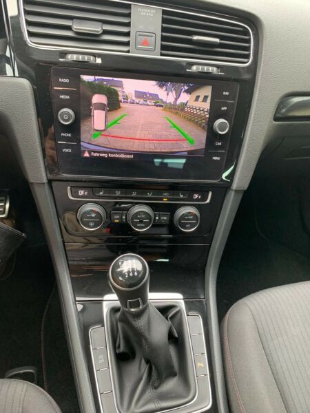 Volkswagen Golf • 2017 • 39,000 km 9