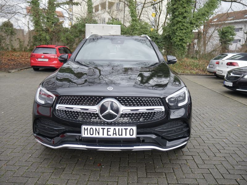 Mercedes-Benz GLC-Class • 2020 • 18,000 km 2