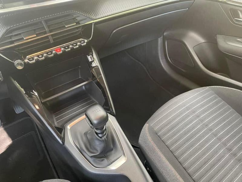 Peugeot 2008 • 2008 • 17,000 km 5