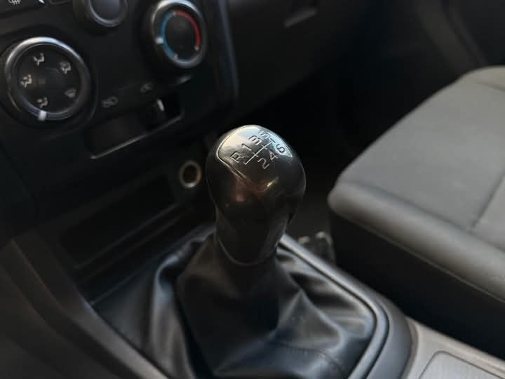 Isuzu D-MAX • 2017 • 118,000 km 6