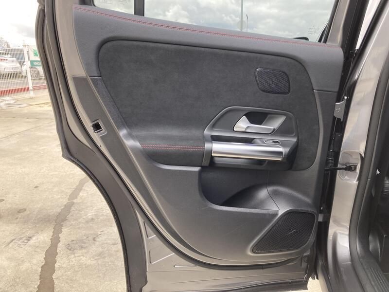 Mercedes-Benz GLA • 2020 • 69,183 km 23