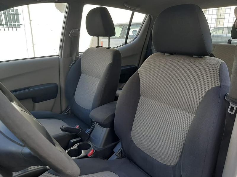 Mitsubishi L200 • 2010 • 7,700 km 7