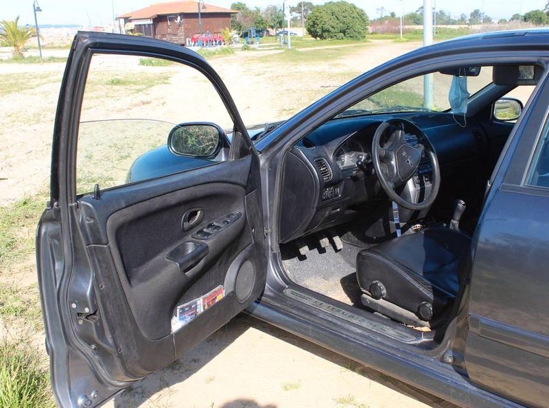 Mitsubishi Carisma • 2004 • 250,000 km 3