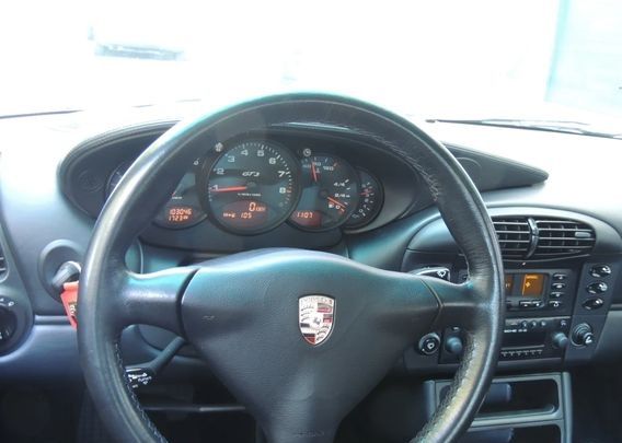 Porsche 911 • 1999 • 103,000 km 5