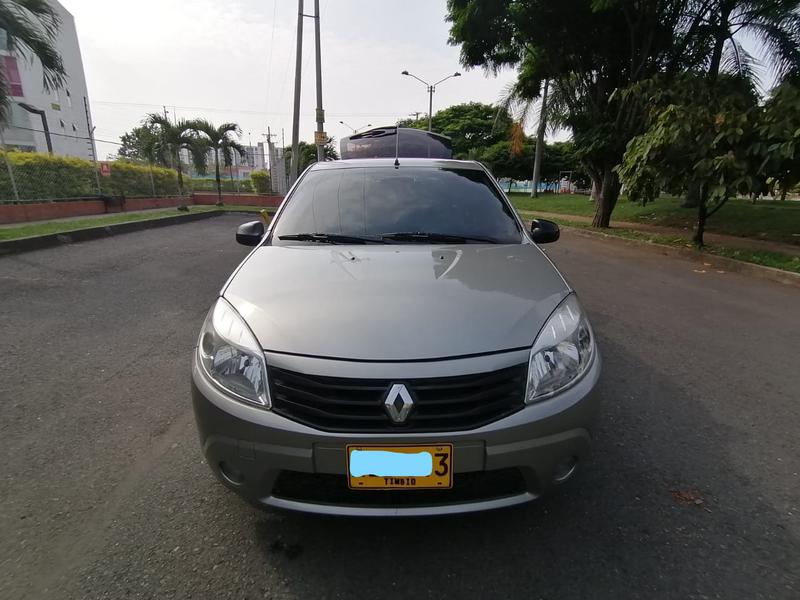 Renault Sandero • 2012 • 95,000 km 4