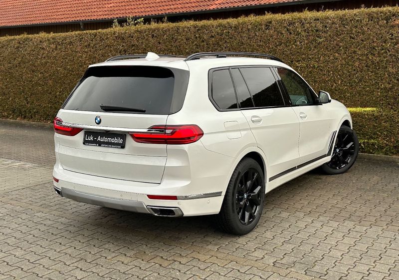 BMW X7 • 2019 • 82,000 km 6