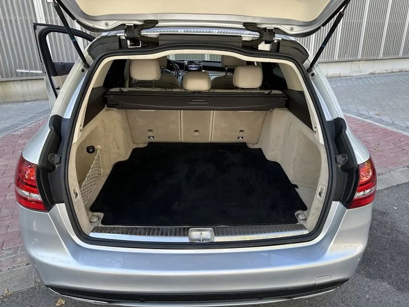 Mercedes-Benz C • 2015 • 75,000 km 7