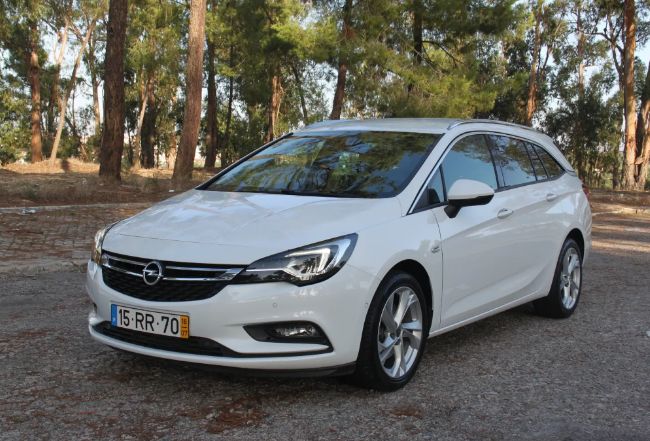 Opel Astra • 2016 • 198,670 km 2