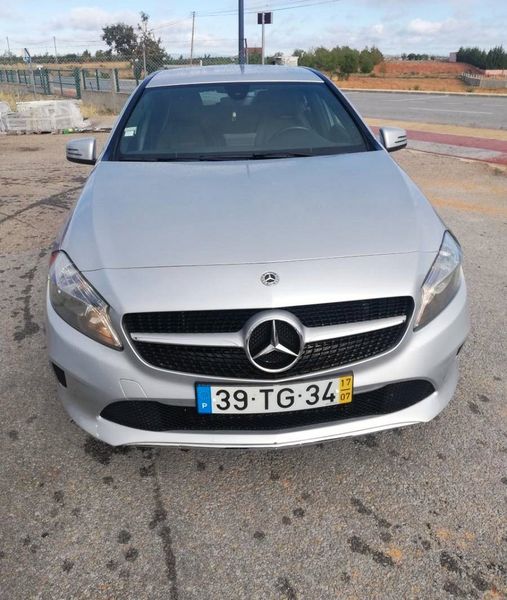 Mercedes-Benz 190 • 2017 • 79,999 km 1
