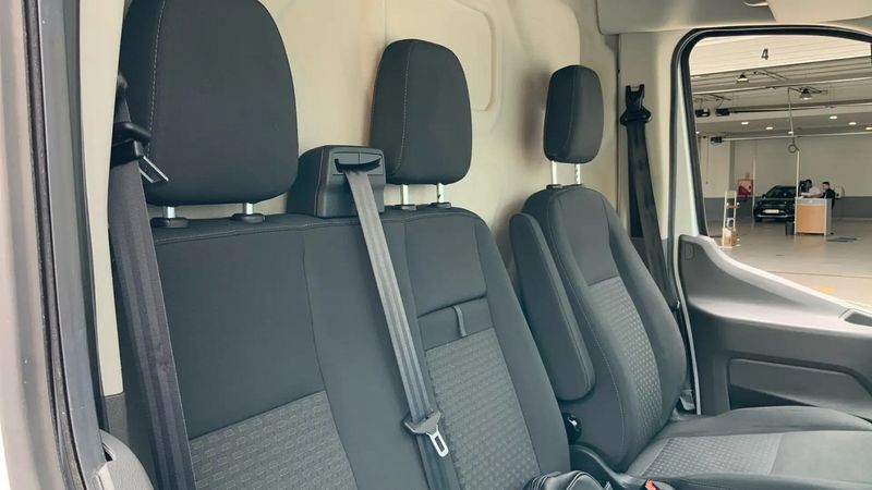 Ford Transit • 2022 • 88,500 km 8