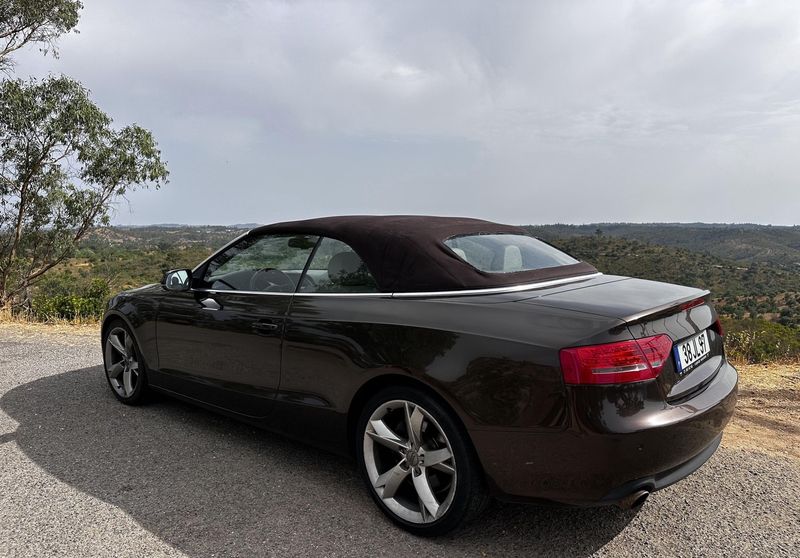 Audi A5 • 2010 • 130,000 km 5