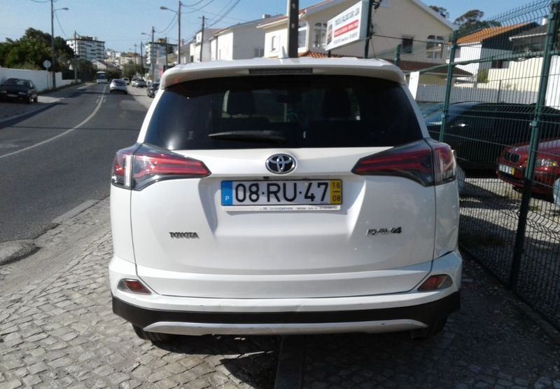 Toyota RAV4 • 2016 • 227,530 km 4
