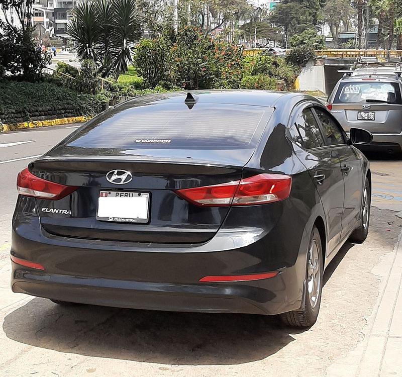 Hyundai Elantra • 2017 • 68,000 km 2