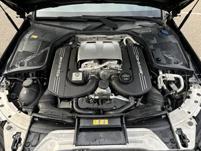 Mercedes-Benz C-Class • 2015 • 129,000 km 8