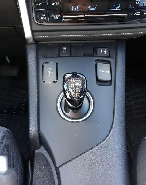 Toyota Auris • 2018 • 42,150 km 5