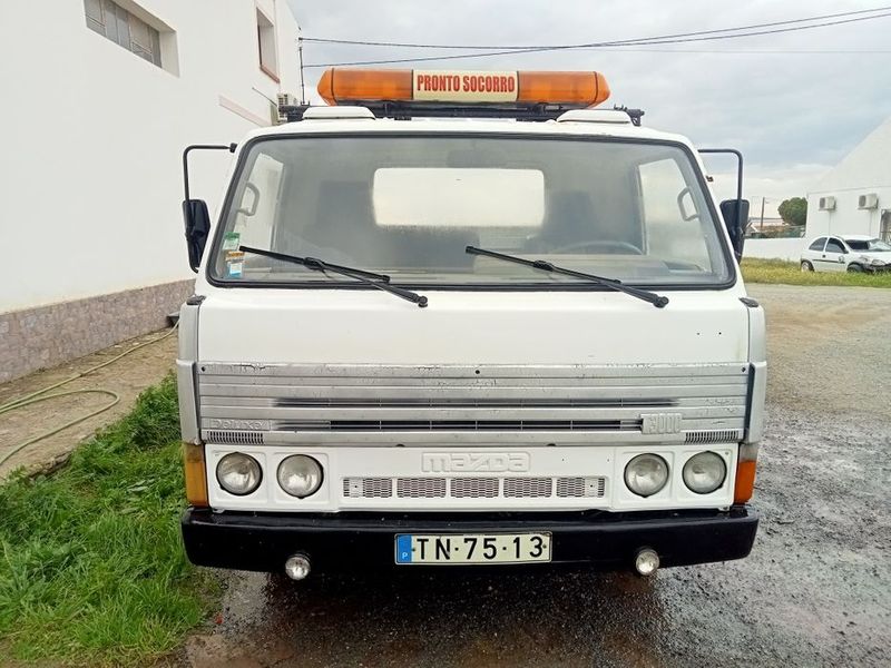 Mazda Truck • 1999 • 120,000 km 7