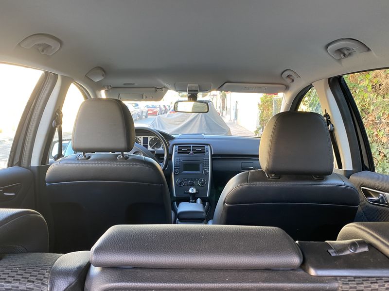 Mercedes-Benz Trieda B • 2011 • 220,000 km 7