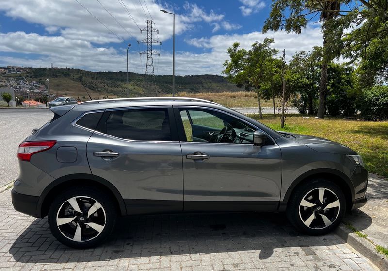 Nissan Qashqai • 2017 • 123,400 km 2