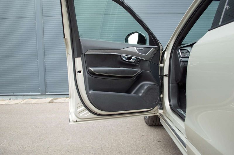 Volvo XC90 • 2016 • 177,000 km 19