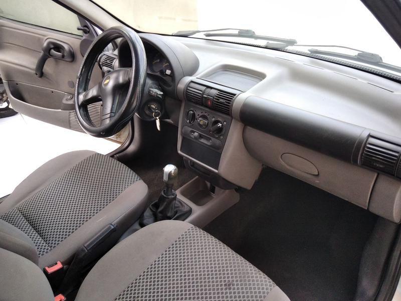 Chevrolet Classic • 2011 • 79,760 km 7