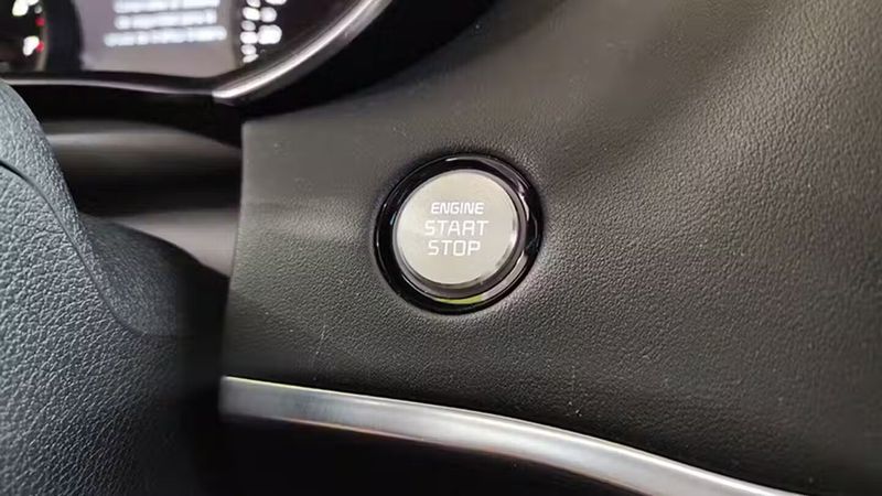 Kia Stinger • 2022 • 42,407 km 8