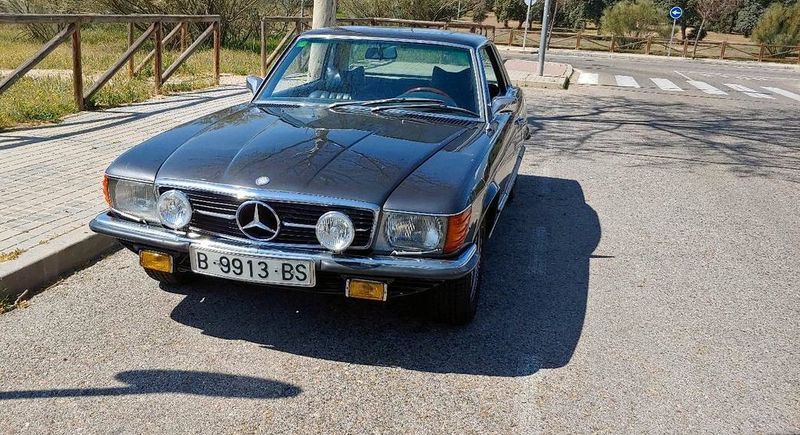 Mercedes-Benz SL • 1980 • 170,000 km 3