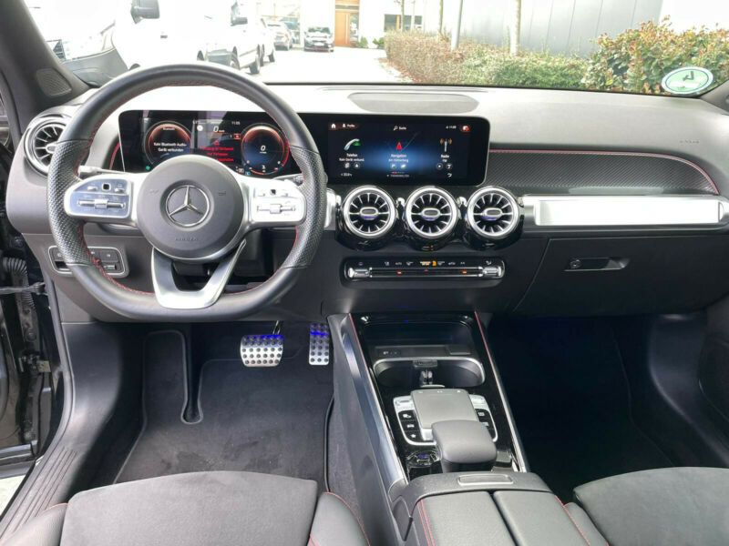Mercedes-Benz GLB-Class • 2020 • 64,000 km 17