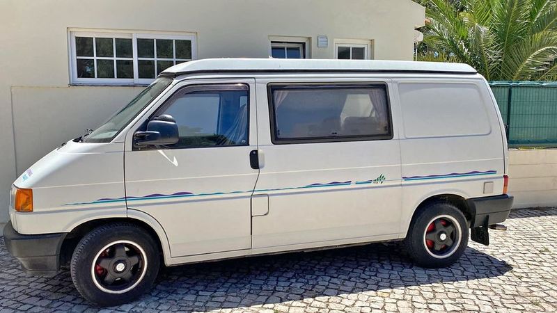 Volkswagen California • 1990 • 211,000 km 4