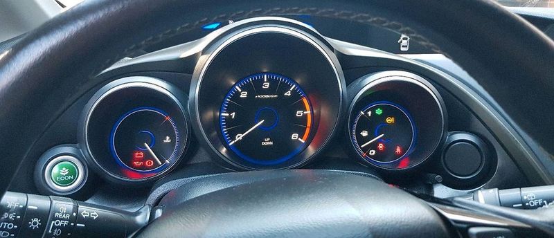 Honda Civic • 2014 • 160,000 km 4