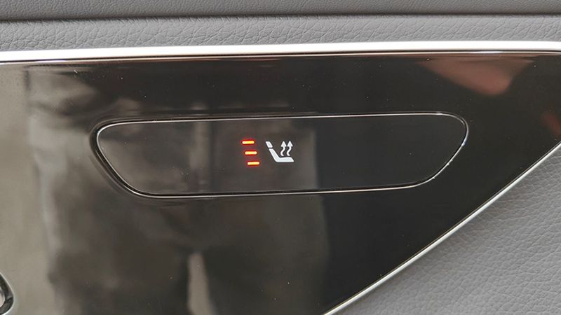 Mercedes-Benz GLC • 2023 • 11,750 km 6