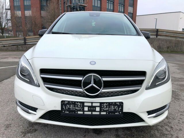 Mercedes-Benz B-Class Electric Drive • 2013 • 83,411 km 2