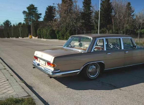 Mercedes-Benz S • 1964 • 77,500 km 13