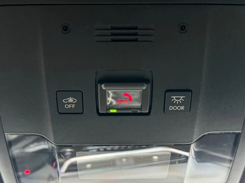 Lexus UX • 2019 • 69,000 km 12