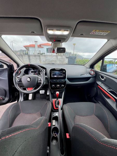 Renault Clio • 2013 • 129,000 km 3