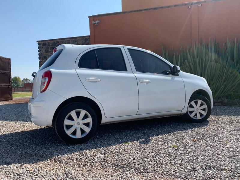 Nissan March • 2013 • 140,000 km 9