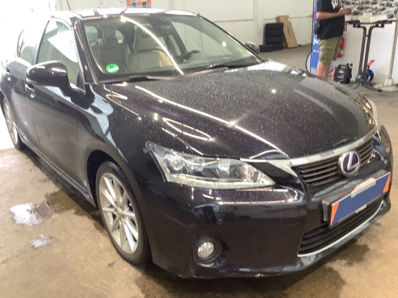 Lexus CT • 2011 • 79,000 km 2