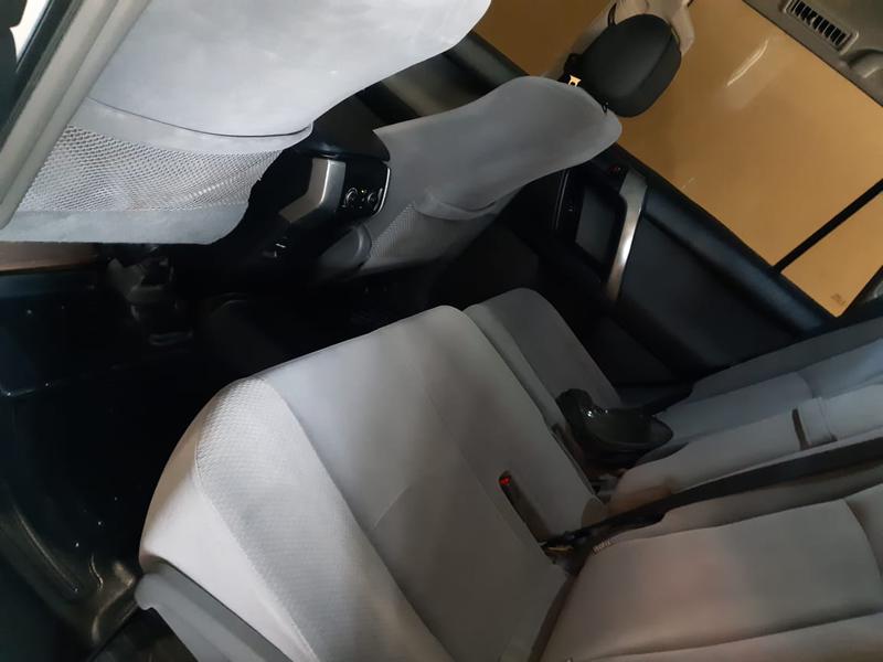 Toyota Land Cruiser • 2011 • 55,510 km 8